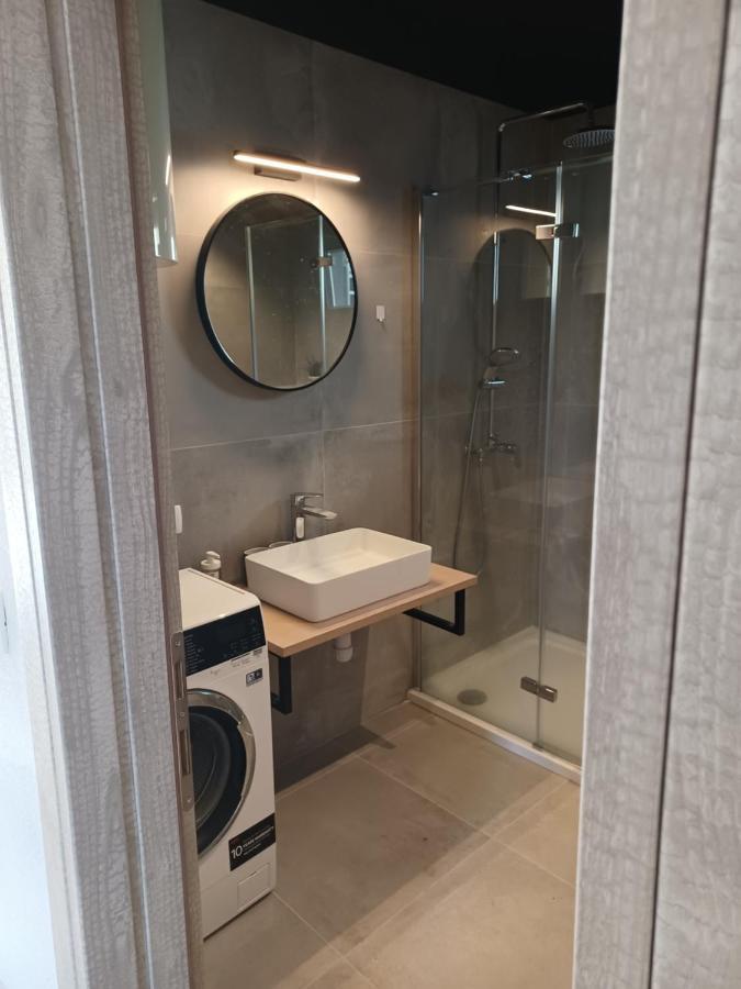 Apartments Andrea Jesenice  Kültér fotó