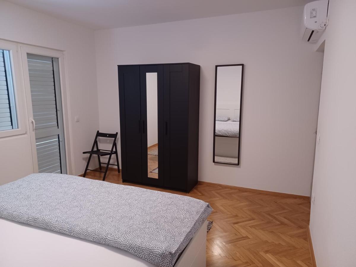 Apartments Andrea Jesenice  Kültér fotó
