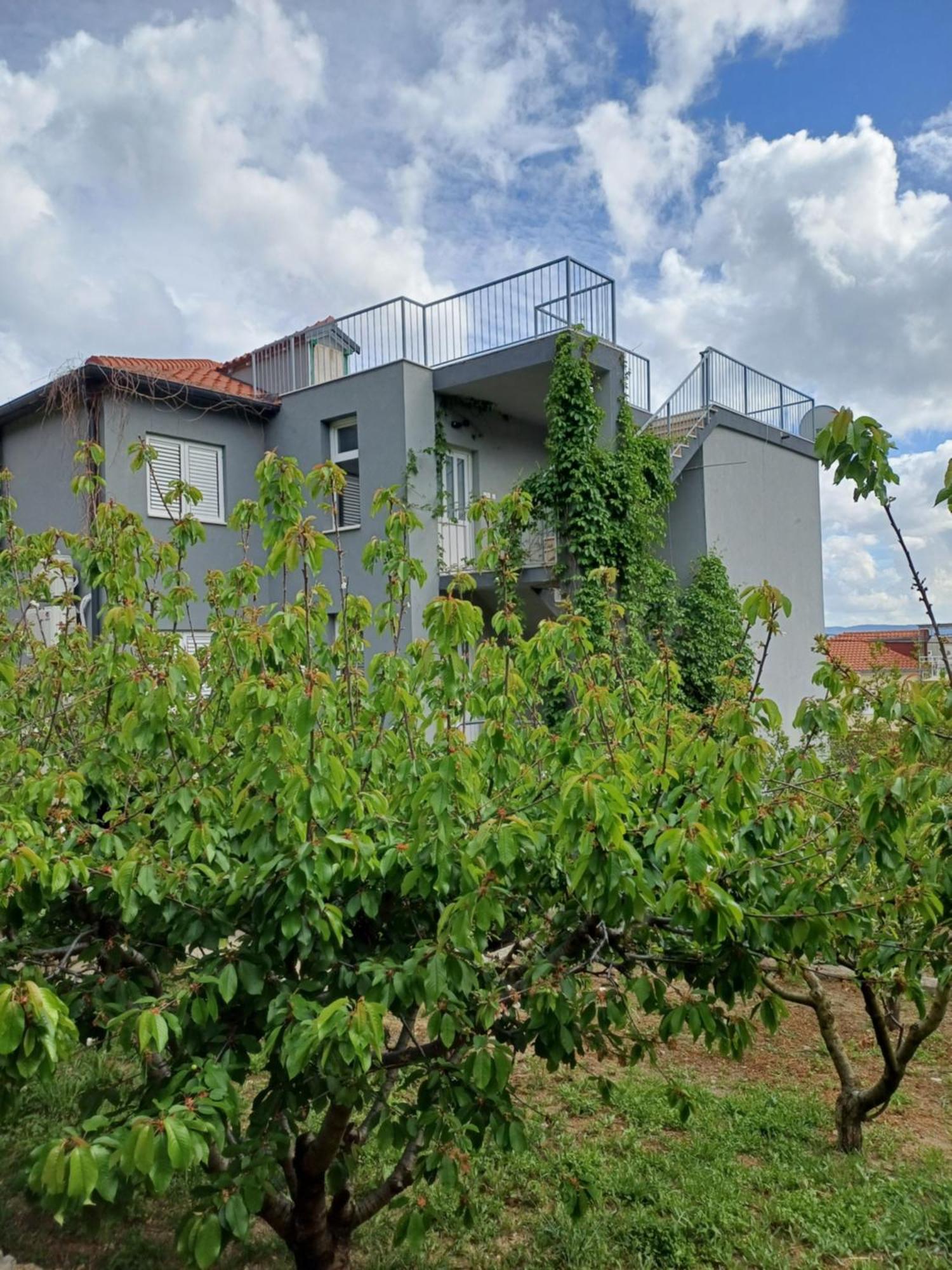 Apartments Andrea Jesenice  Kültér fotó