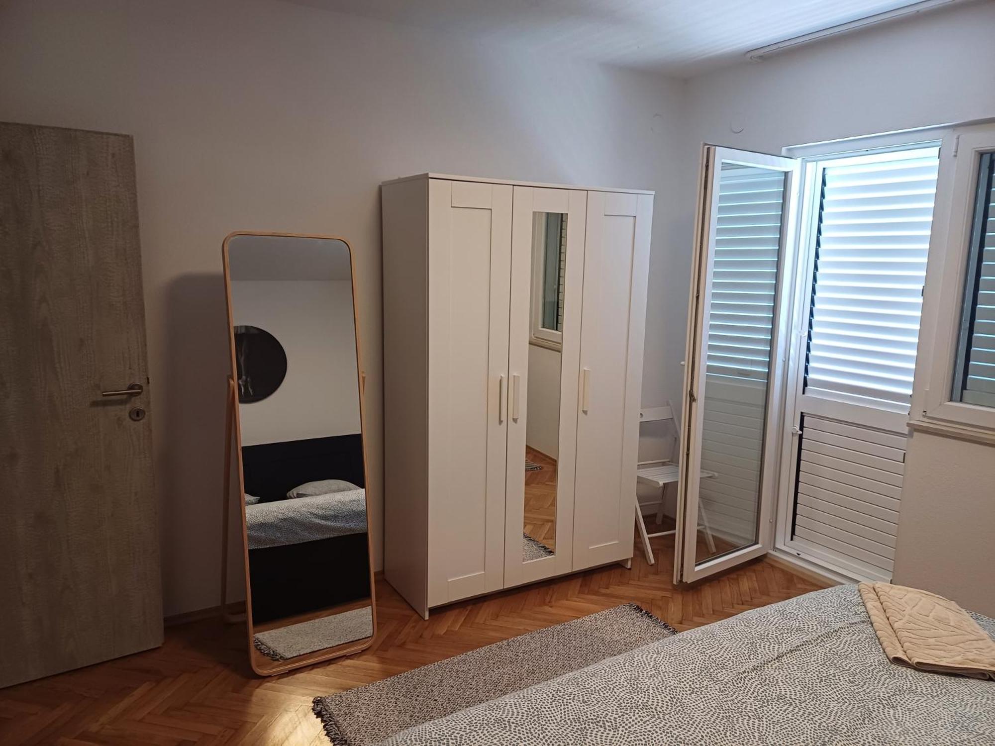 Apartments Andrea Jesenice  Kültér fotó